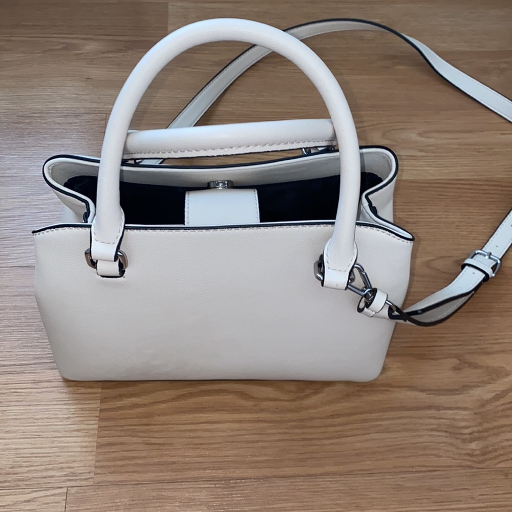 G By Guess handbag ๐ shoulder bag detachable strap a lot of pockets - Picture 4 of 11
